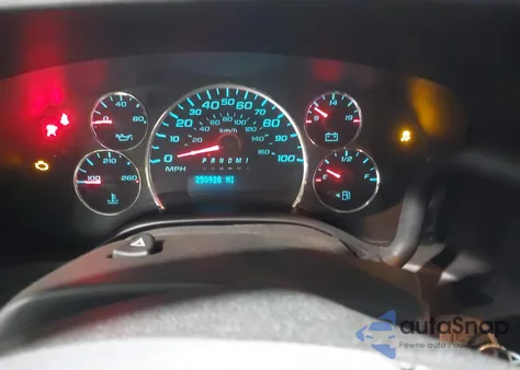 2019 Chevrolet Express 2500 Work Van из США, поврежденный, VIN 1GCWGBFP3K1219585